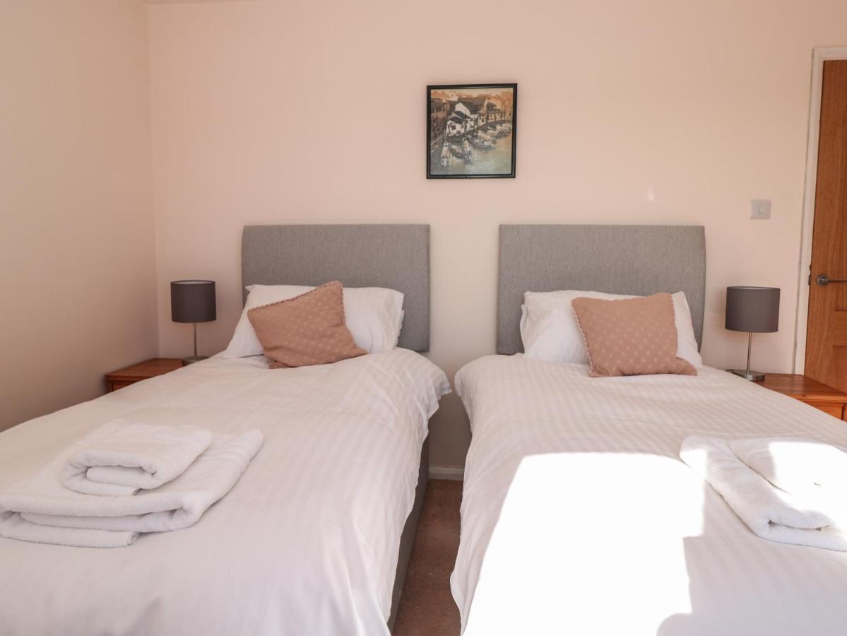 33 Weymouth Park Villa Kingsbridge  Luaran gambar
